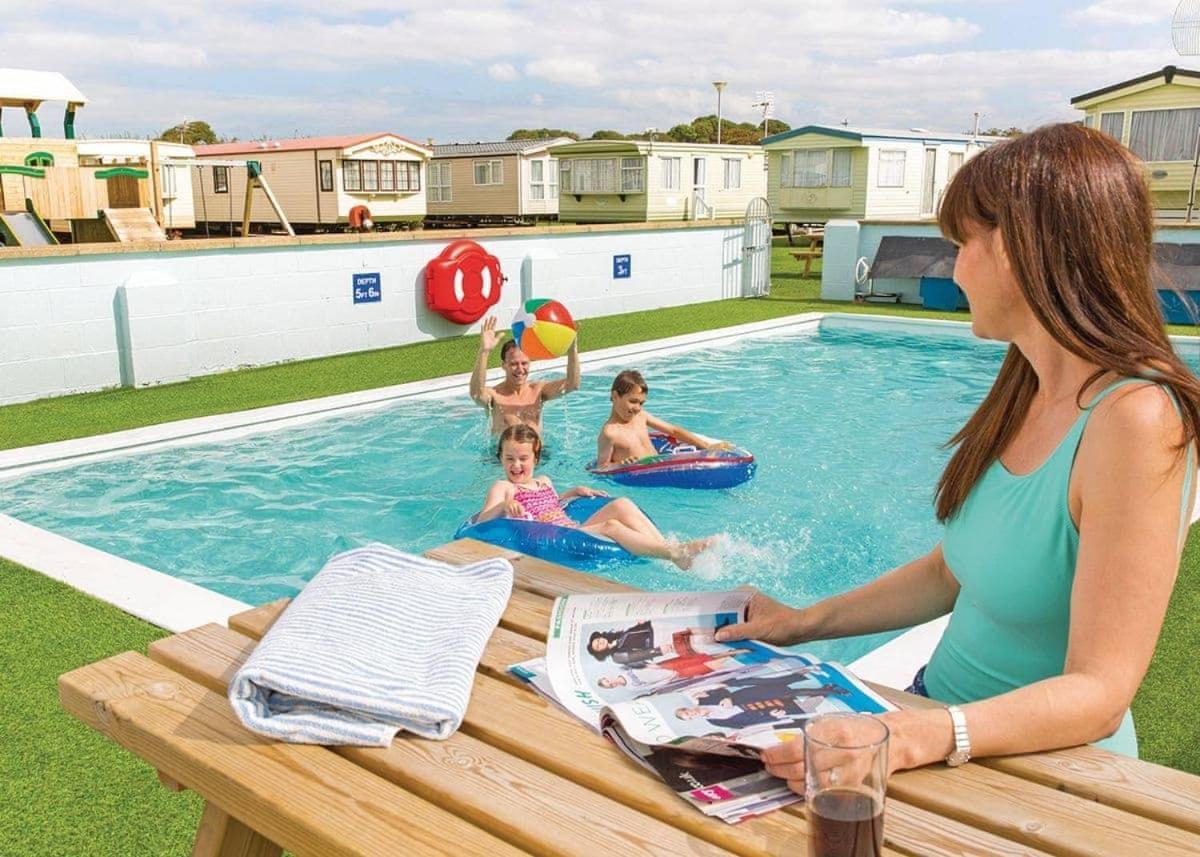 White Tower Holiday Park Llandwrog Exterior foto